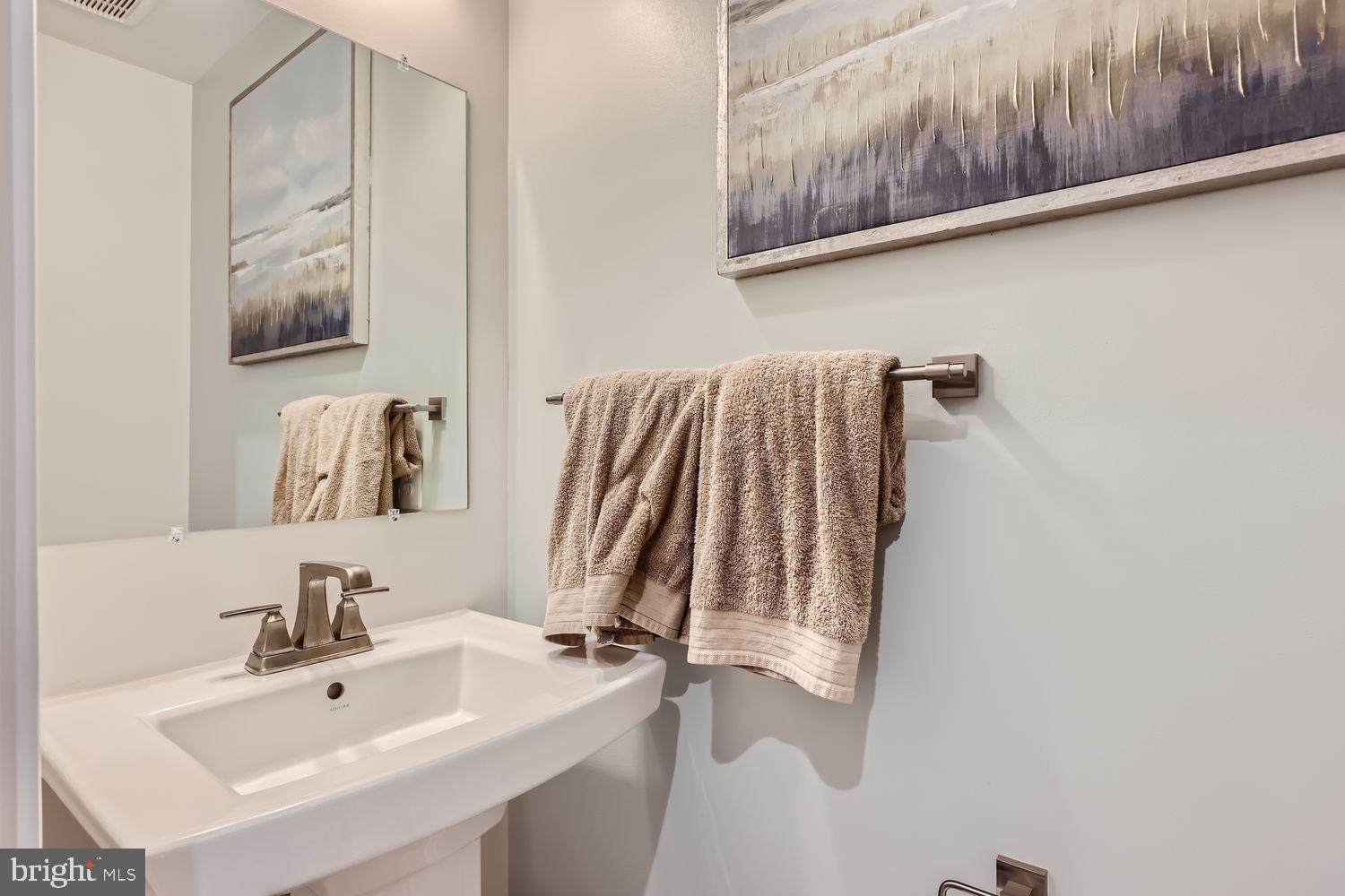 JAMES RUN CARRIAGE HOMES - Residential