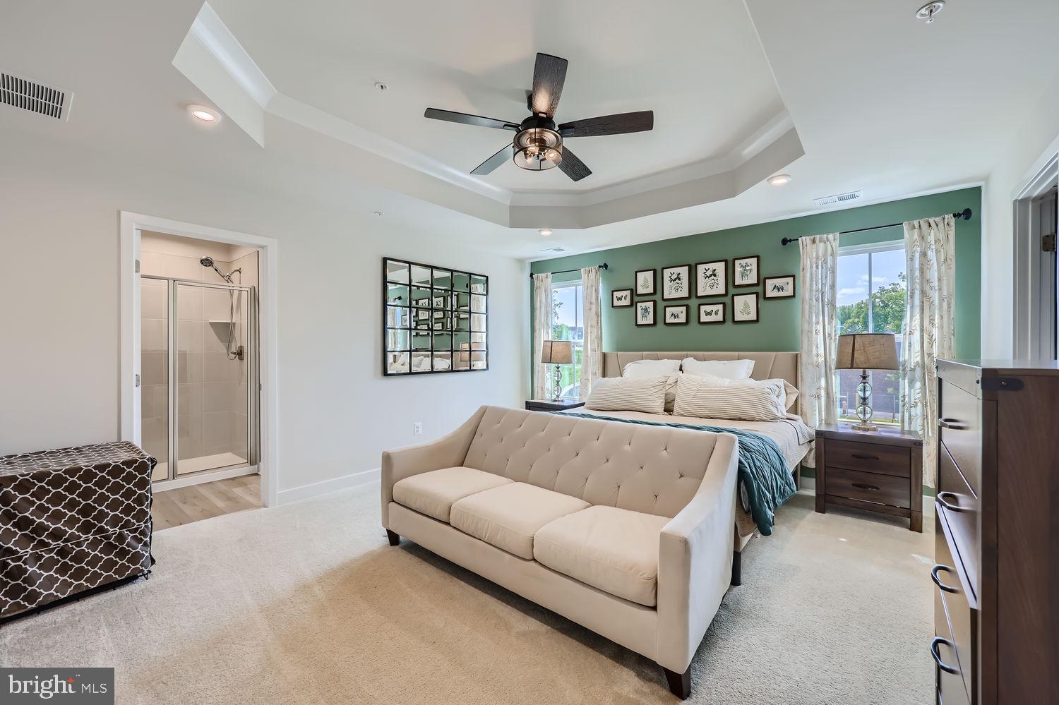 JAMES RUN CARRIAGE HOMES - Residential