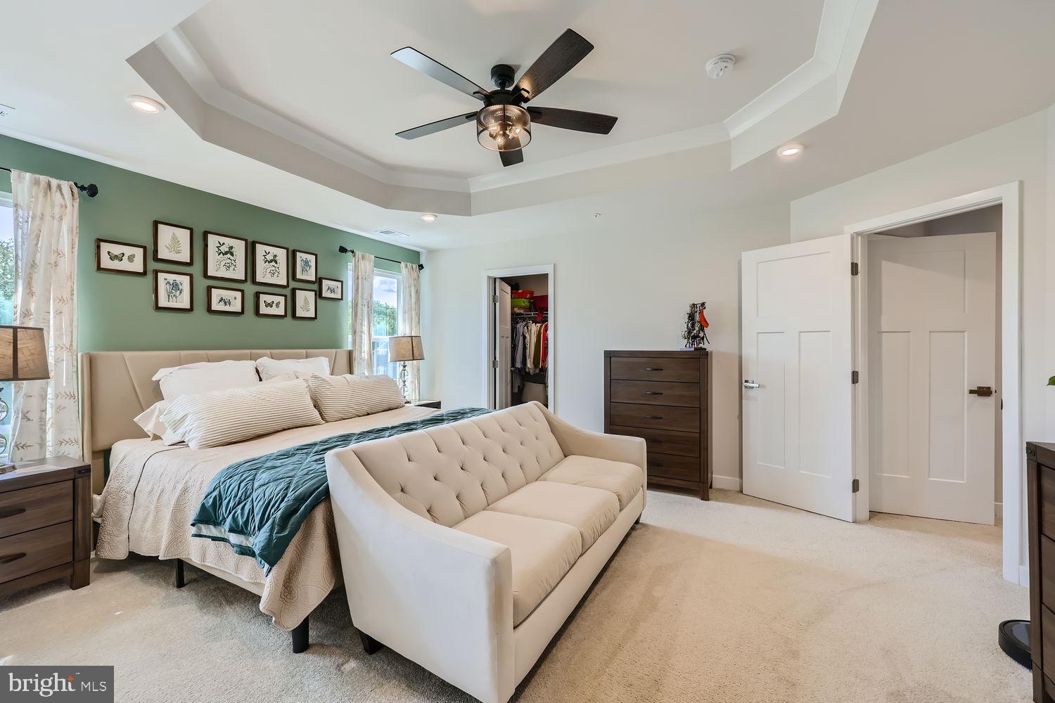 JAMES RUN CARRIAGE HOMES - Residential