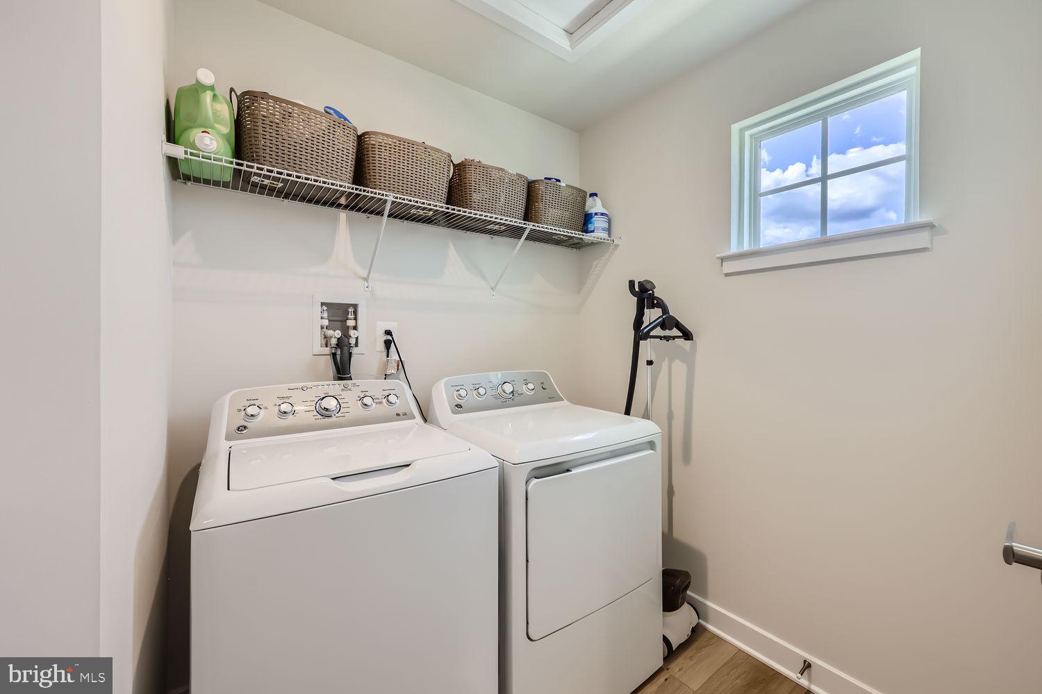 JAMES RUN CARRIAGE HOMES - Residential