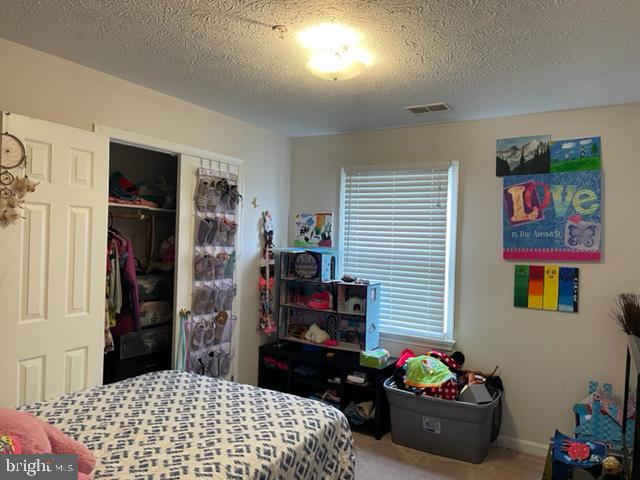 PLEASANT VALLEY EST - Residential