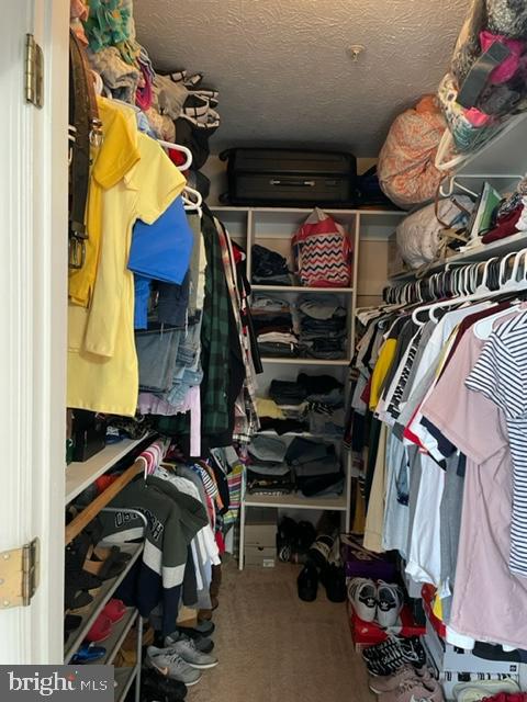 PLEASANT VALLEY EST - Residential