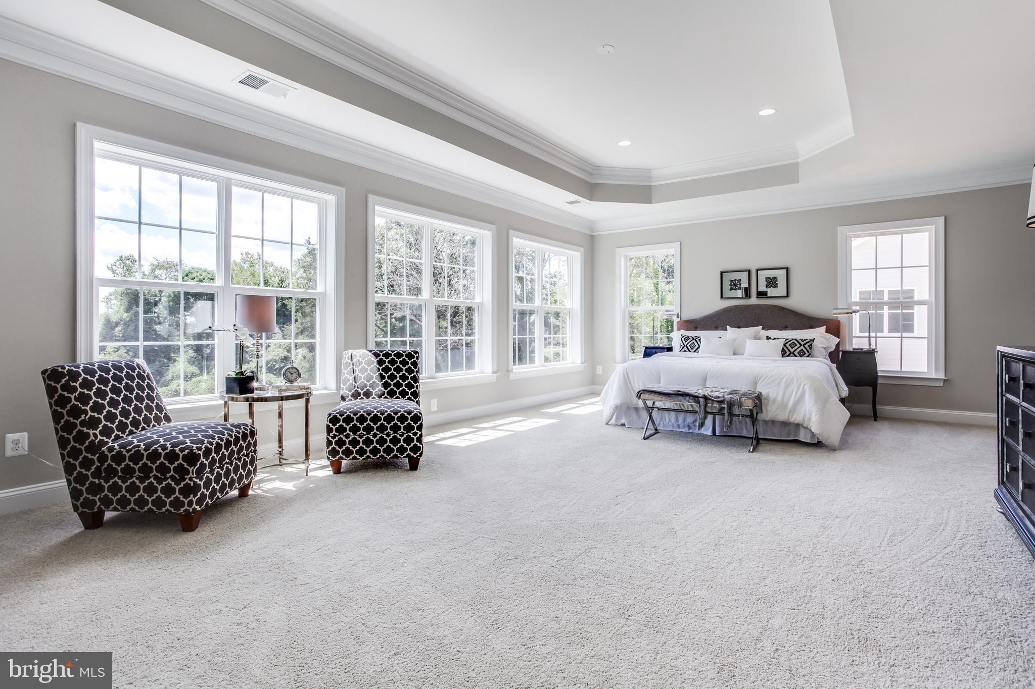 SUNNY HILLS - Residential