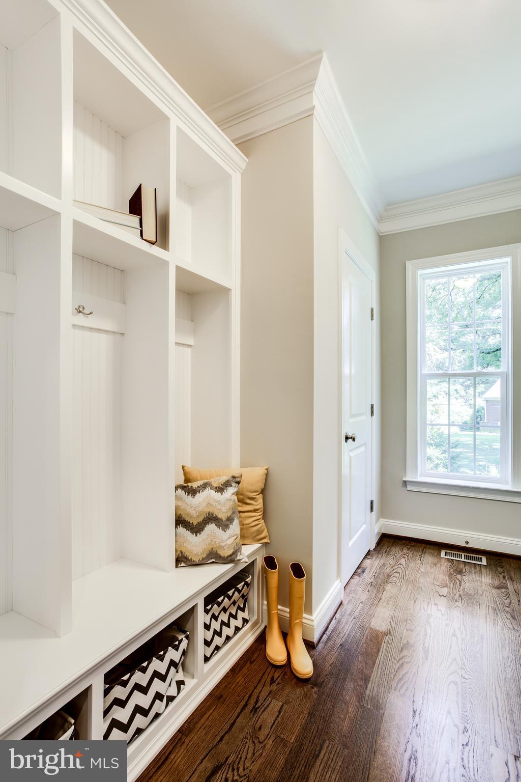 SUNNY HILLS - Residential