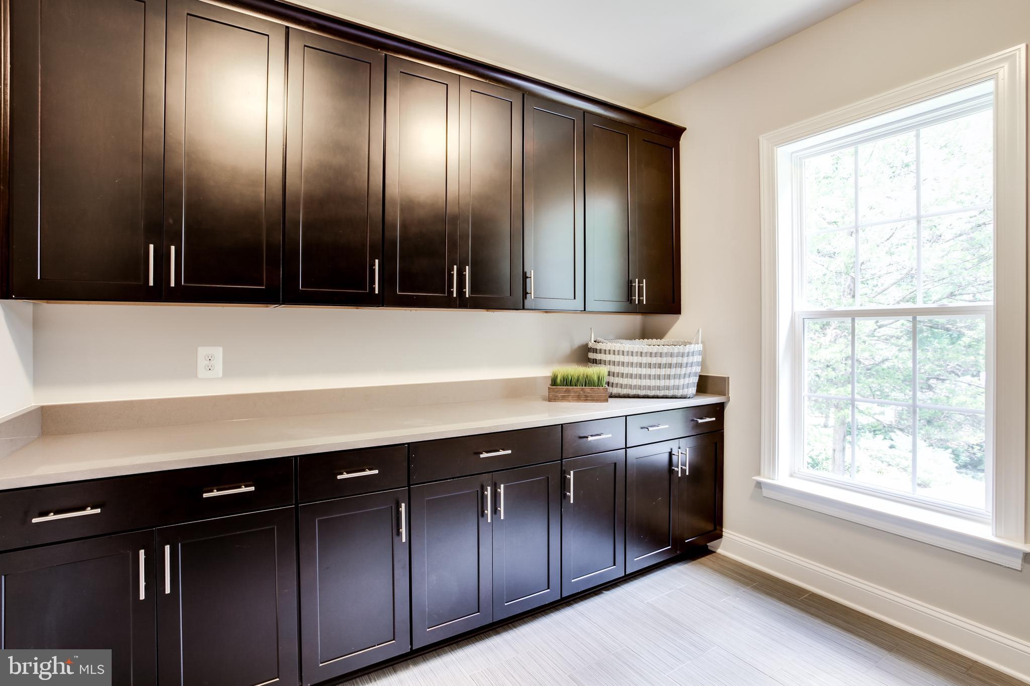 SUNNY HILLS - Residential