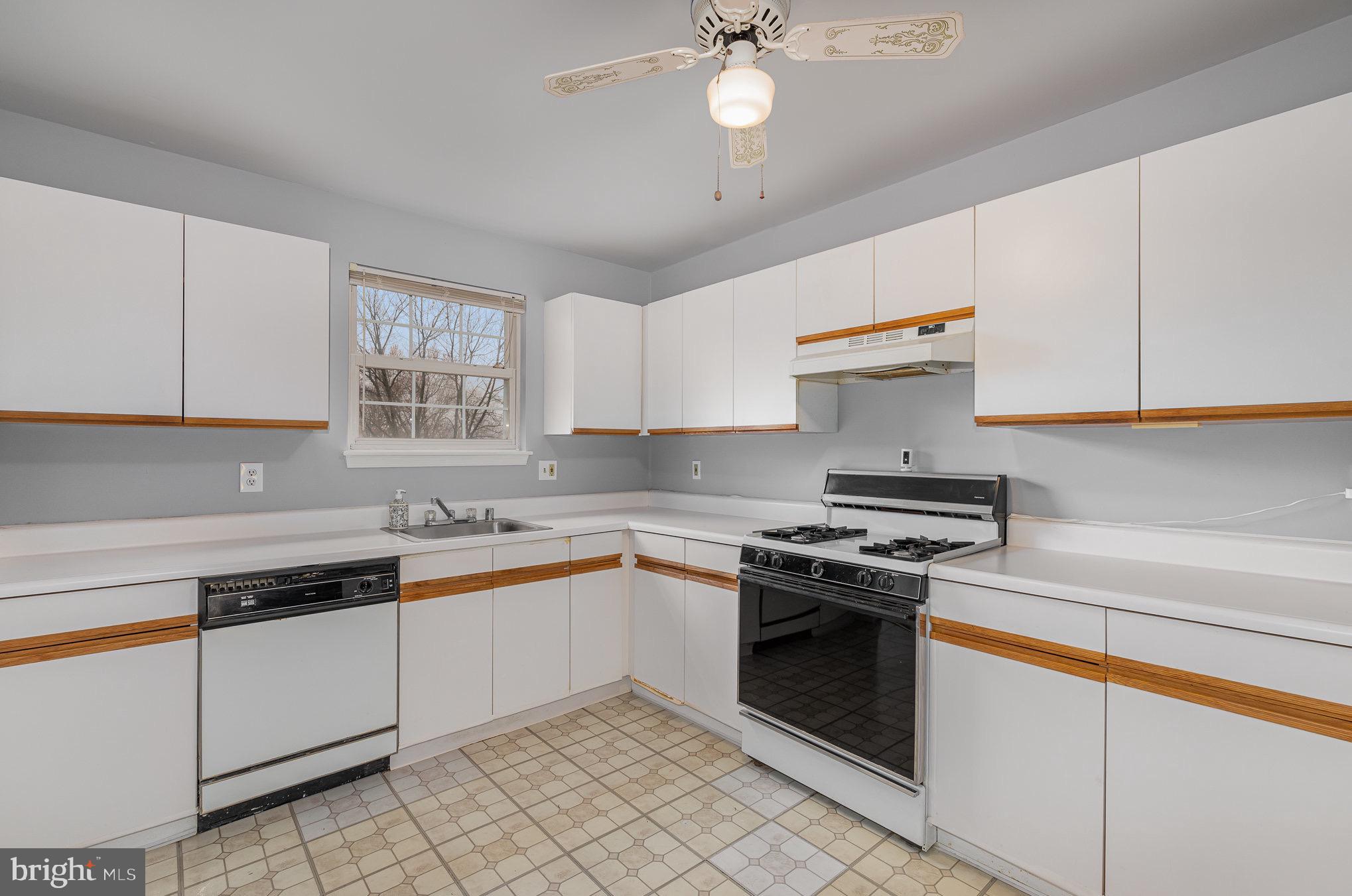 ROSEDALE - Residential