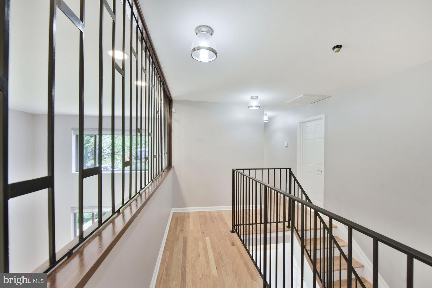 POTOMAC VILLAGE - Residential