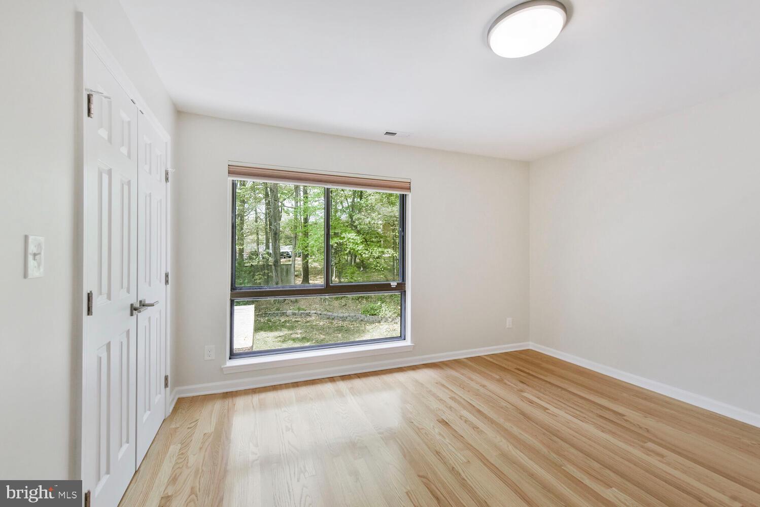 POTOMAC VILLAGE - Residential