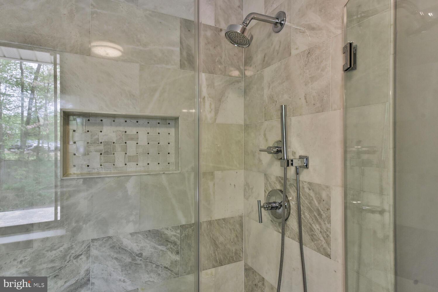 POTOMAC VILLAGE - Residential