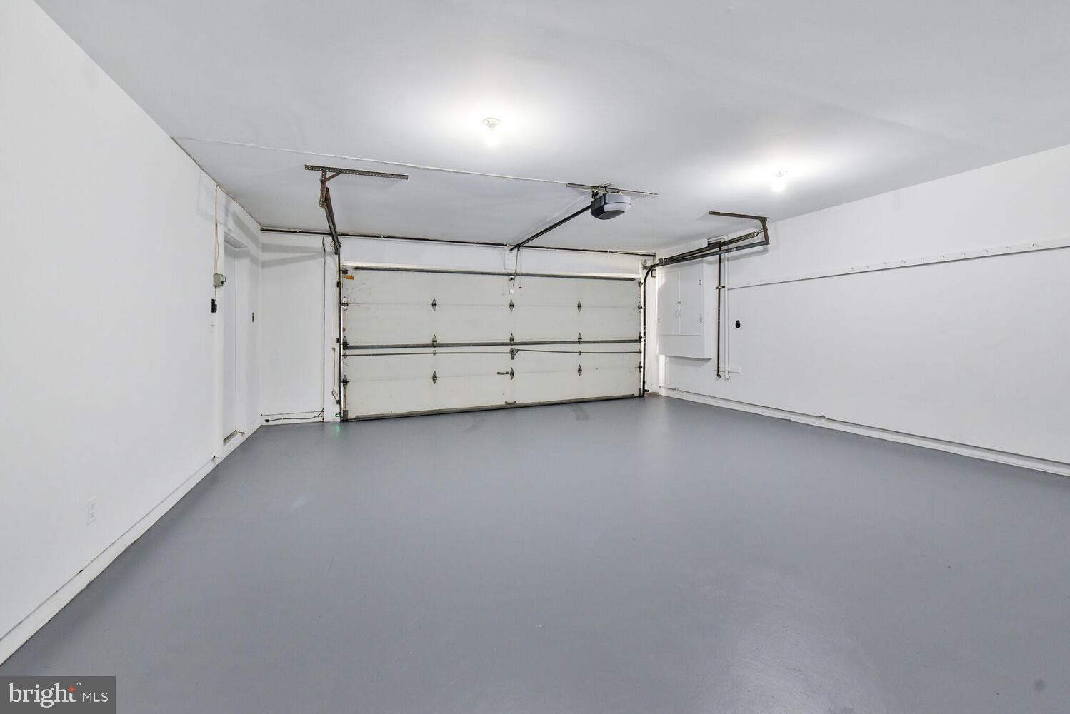 POTOMAC VILLAGE - Residential