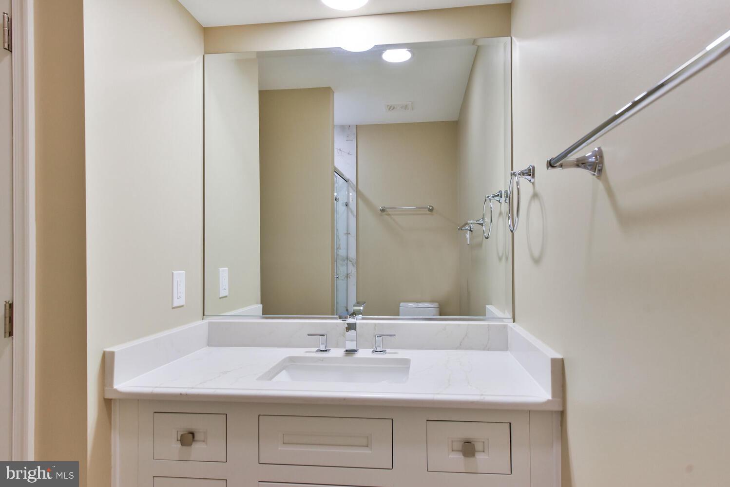 POTOMAC VILLAGE - Residential