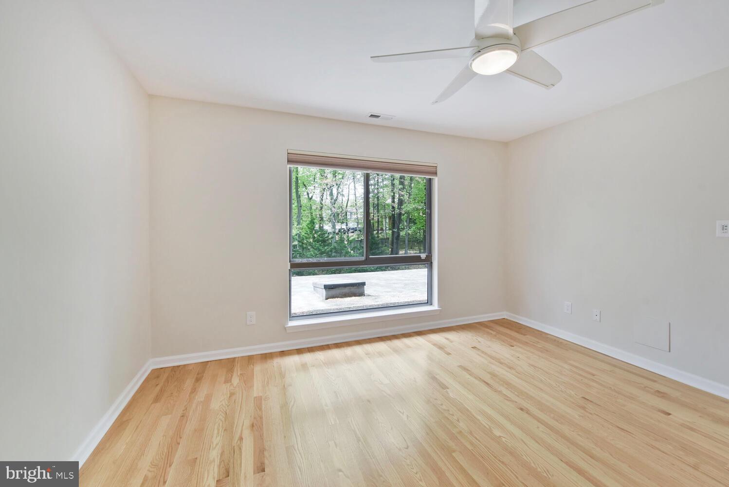 POTOMAC VILLAGE - Residential