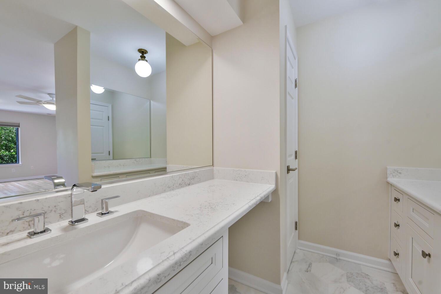 POTOMAC VILLAGE - Residential