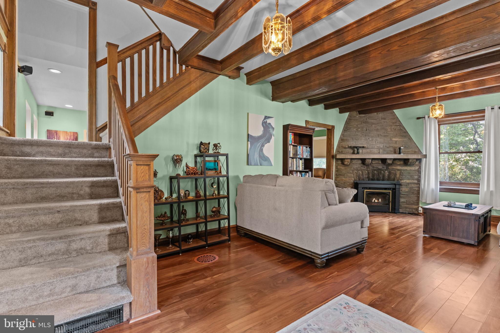 JENKINTOWN VILLAGE - Residential