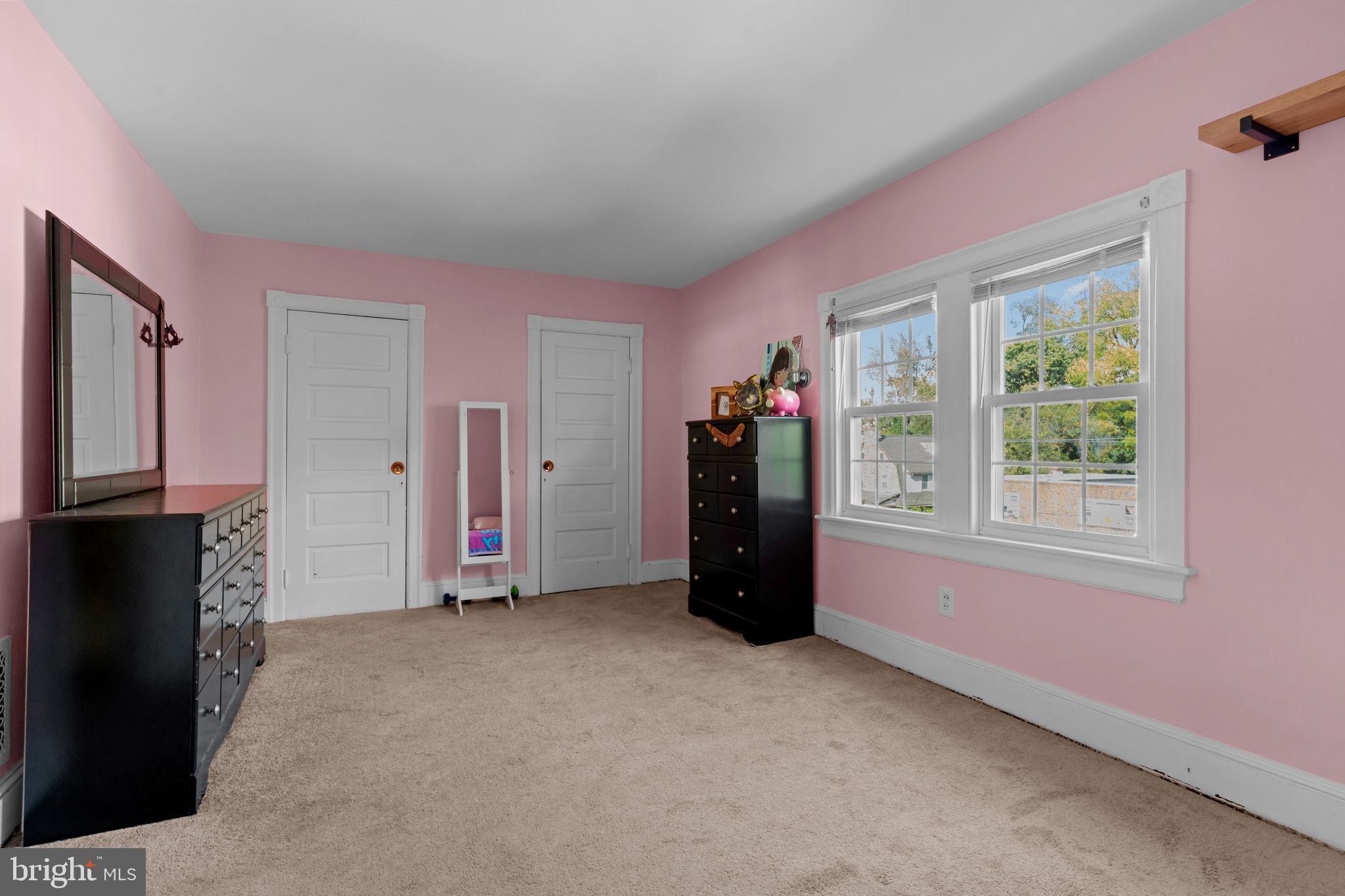 JENKINTOWN VILLAGE - Residential