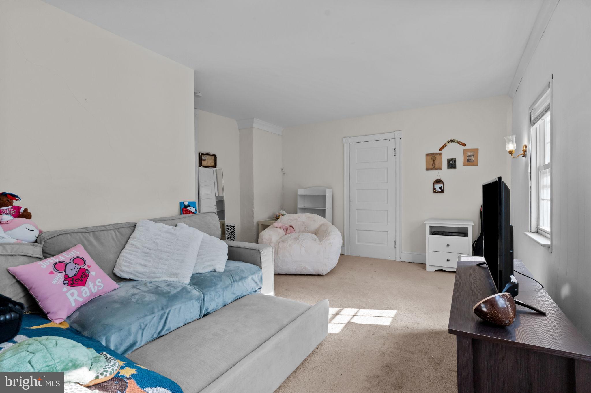 JENKINTOWN VILLAGE - Residential