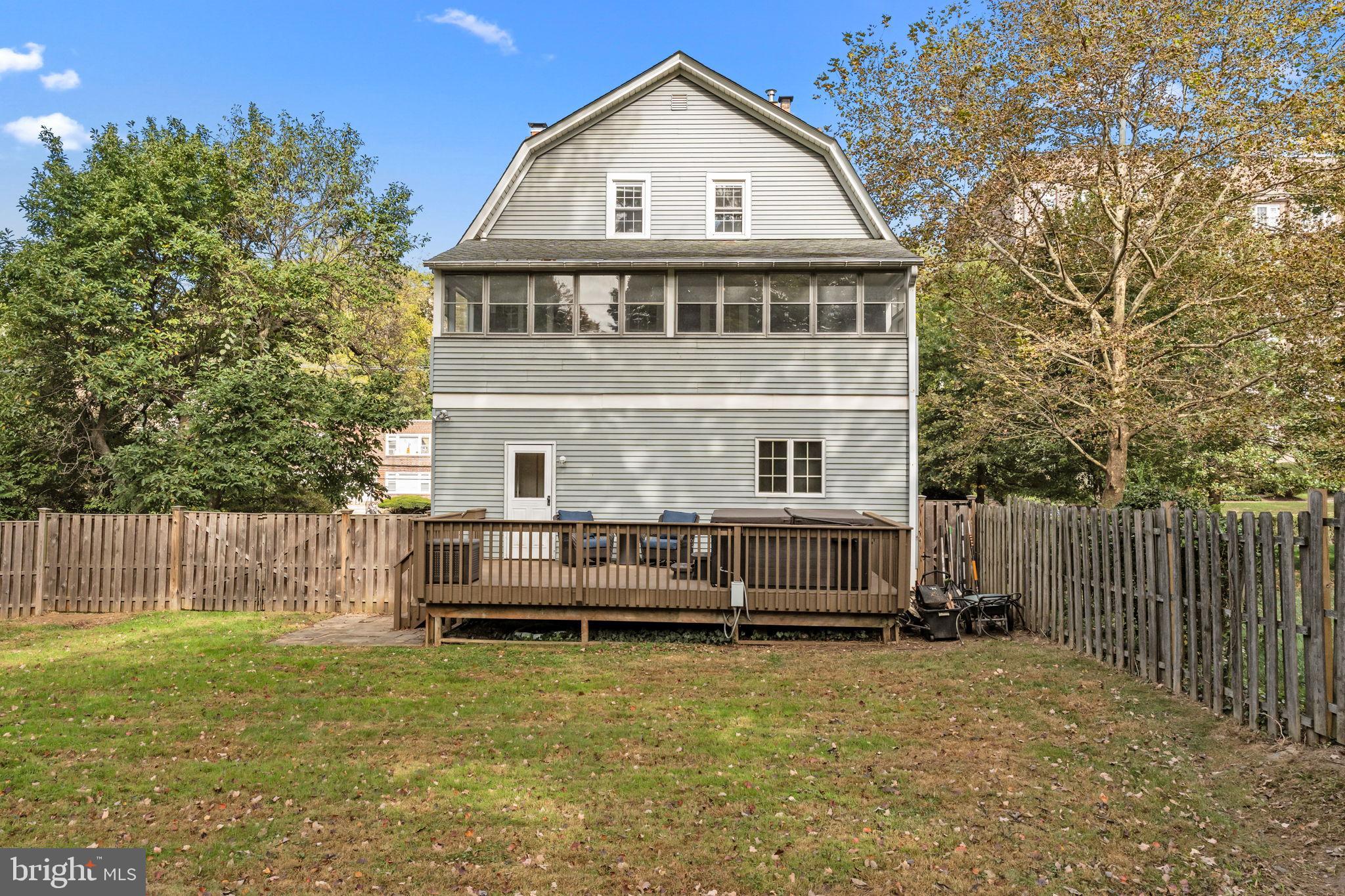 JENKINTOWN VILLAGE - Residential