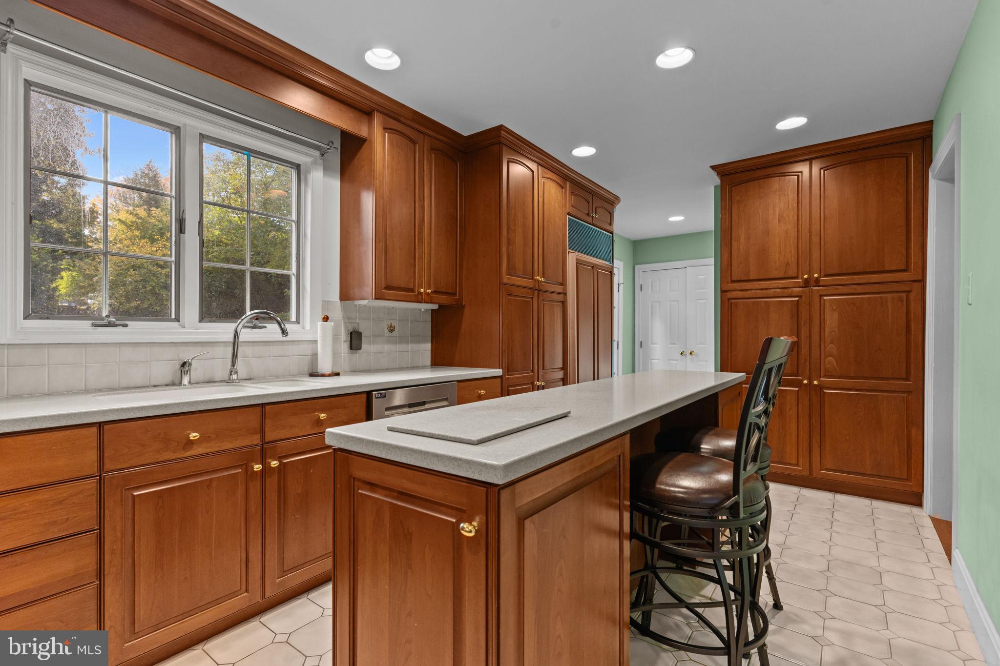 JENKINTOWN VILLAGE - Residential