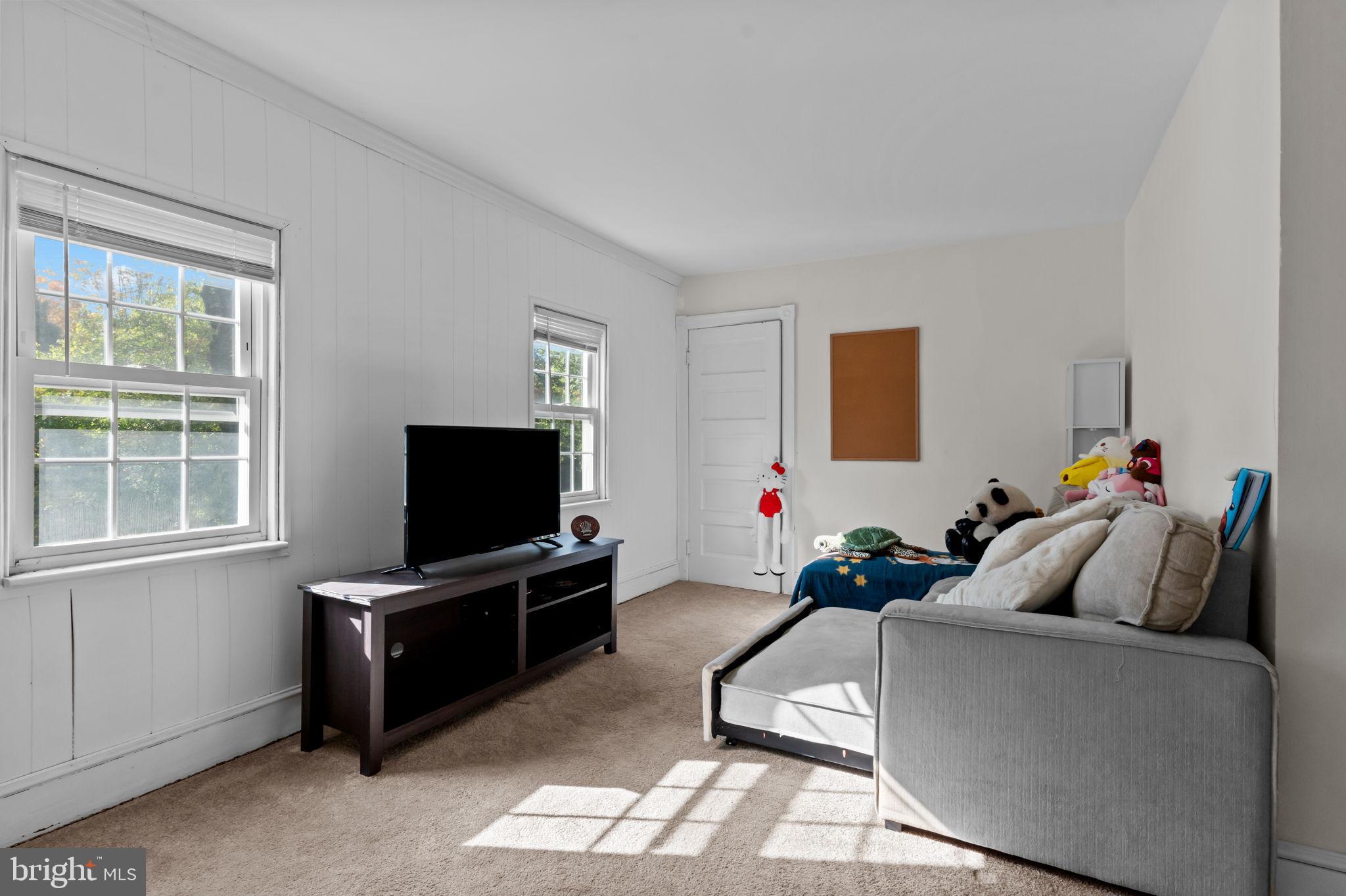 JENKINTOWN VILLAGE - Residential