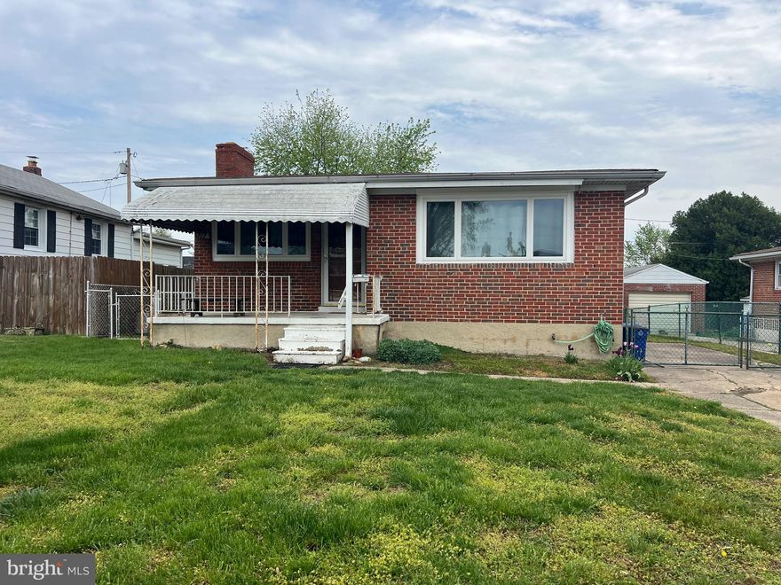 Single family Detached home with Large Yard.  3 Beds 2 full baths. This home will NOT go traditional FHA would need to be FHA 203k.   Need 30 day settlement for seller. This property is occupied !!  The Only Showing times ARE  below. . Listing agent will be present. All Buyer agency will be respected. NO SIGHT  UNSEEN offers. 
Showings on :