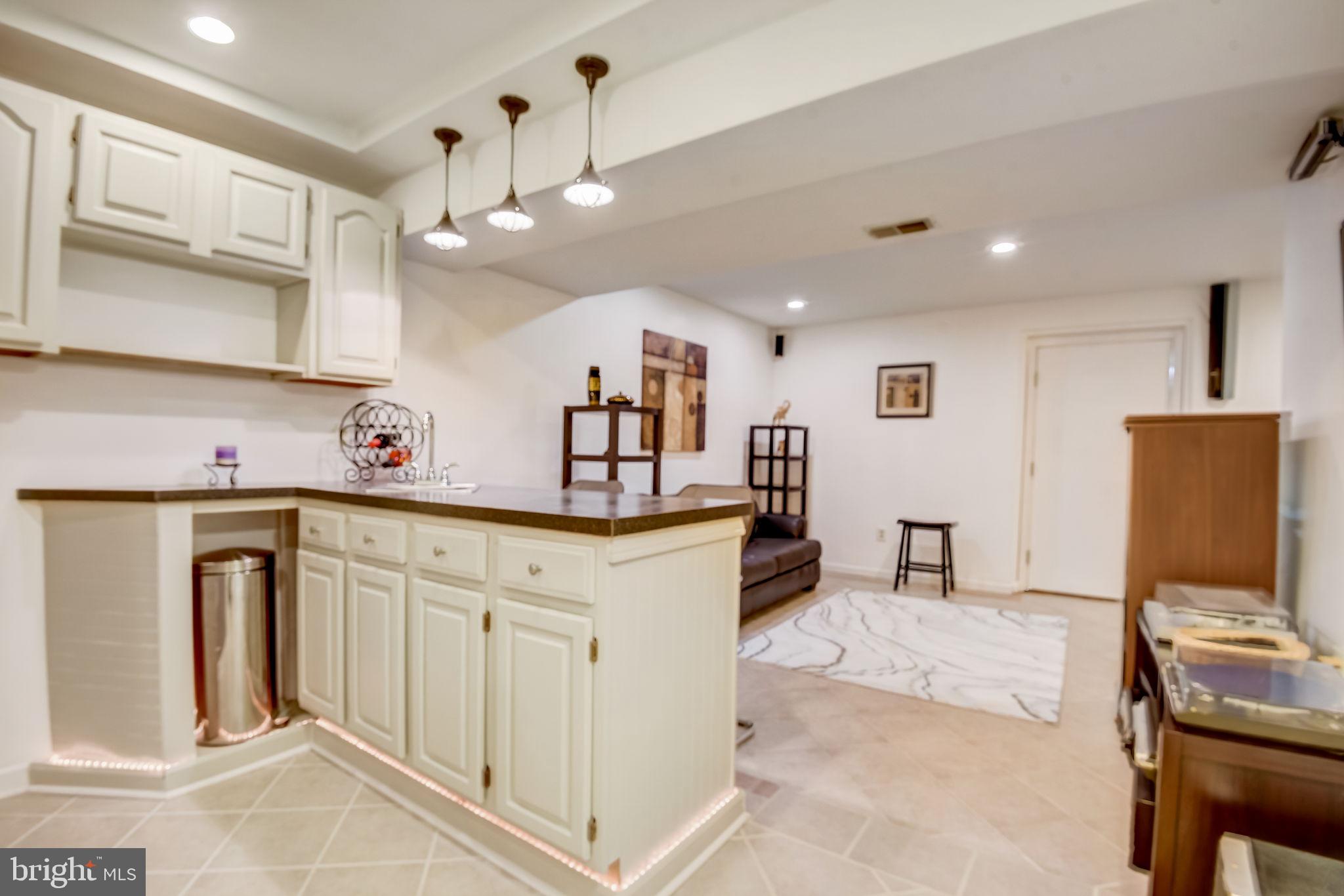 SIMMONS ACRES - Residential