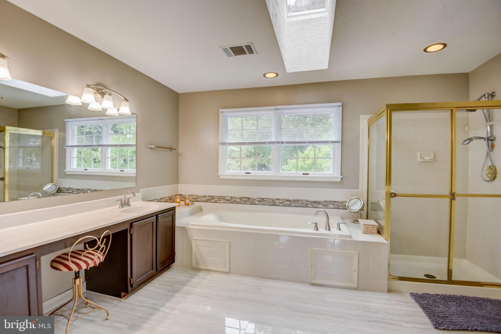 SIMMONS ACRES - Residential