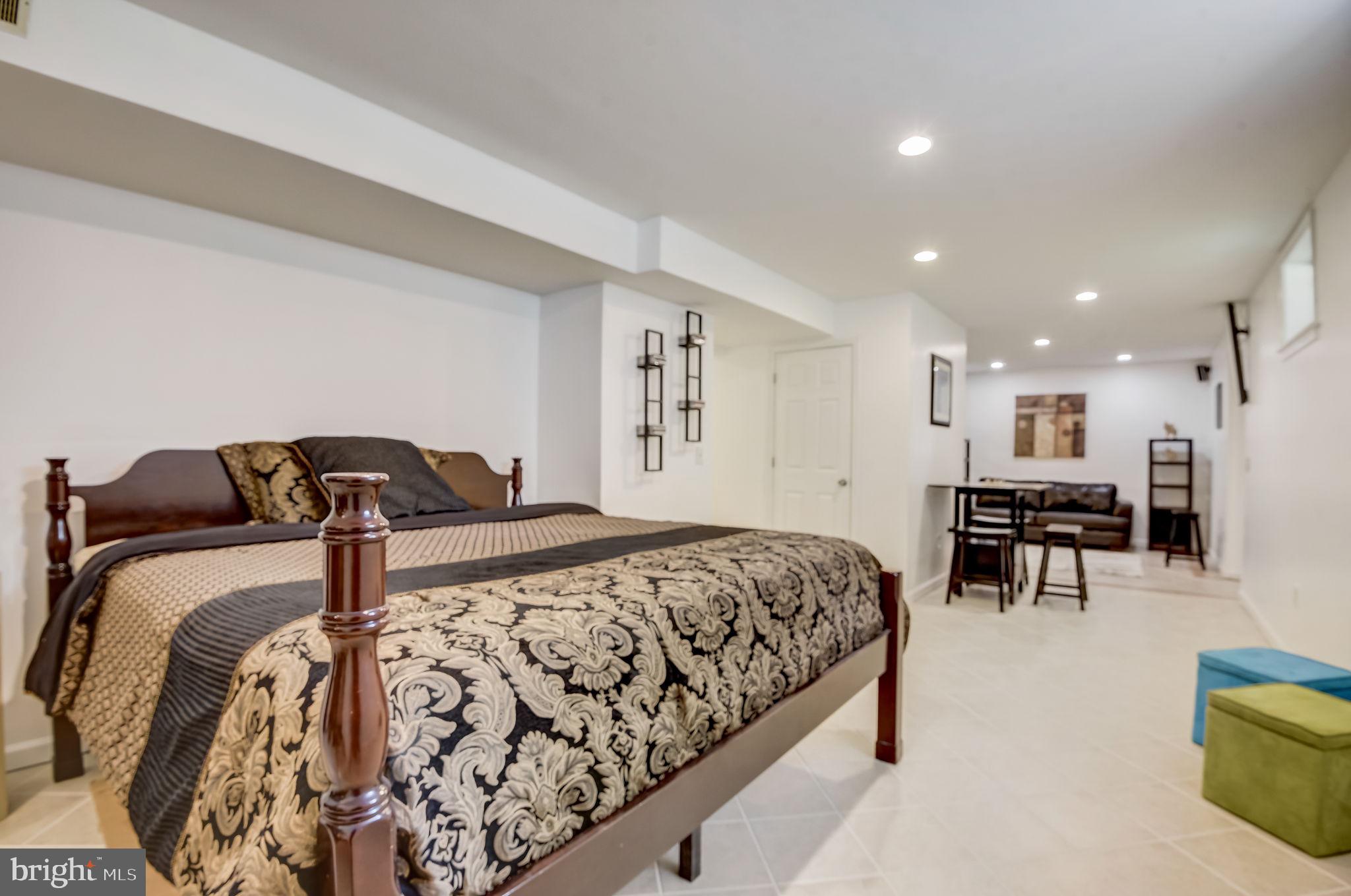 SIMMONS ACRES - Residential