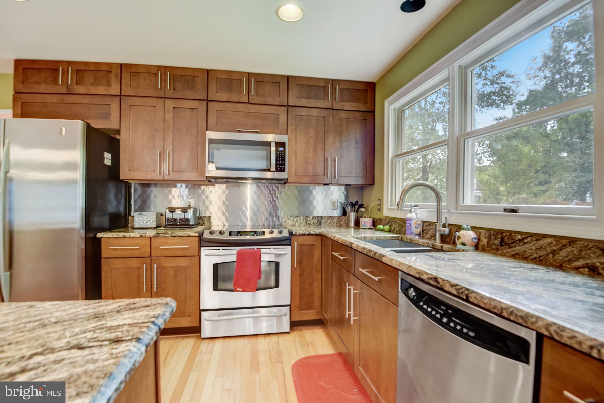 SIMMONS ACRES - Residential