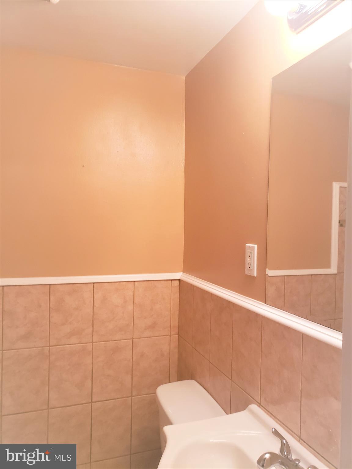 FLANNERY LANE - Residential Lease