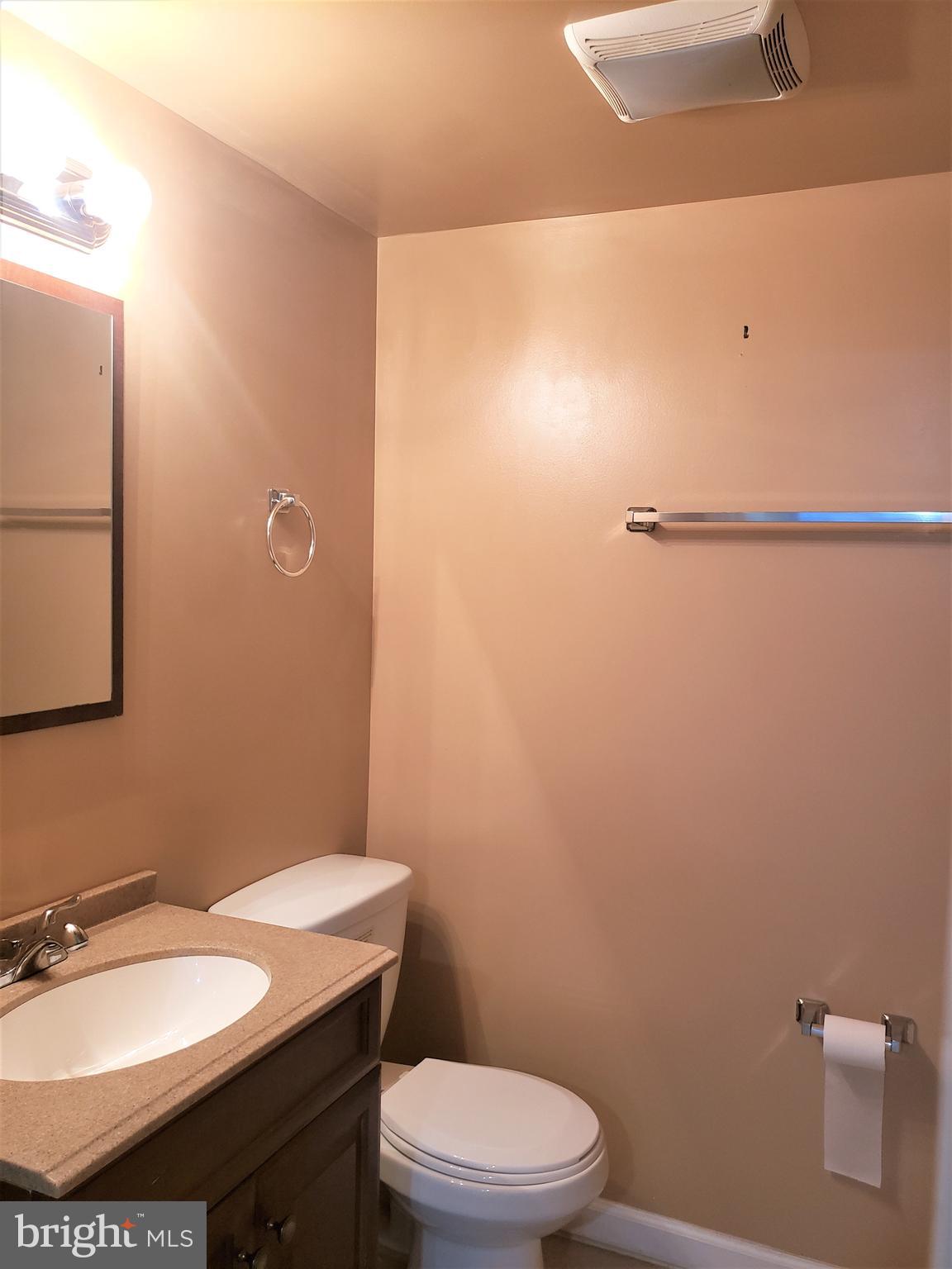 FLANNERY LANE - Residential Lease