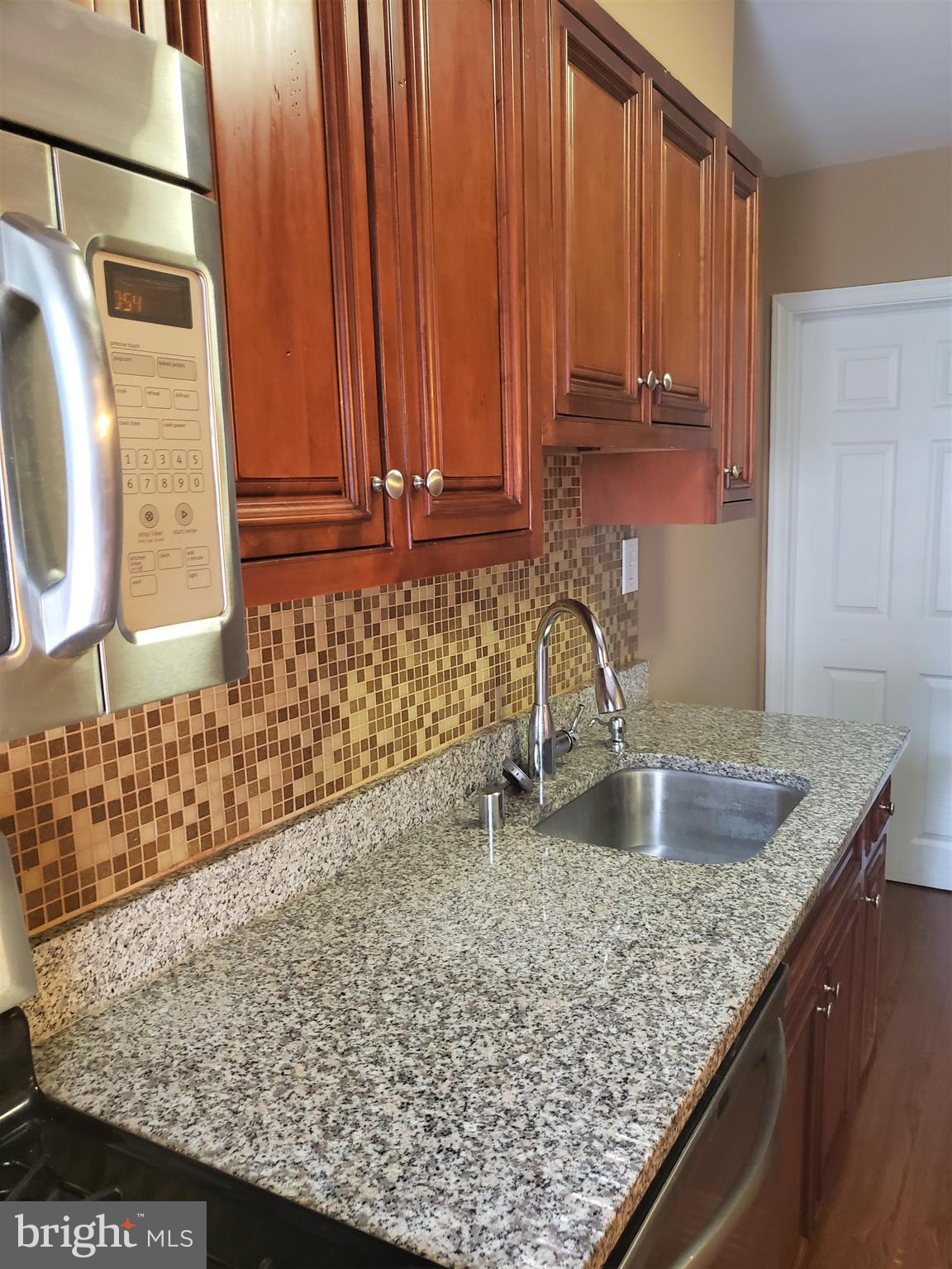 FLANNERY LANE - Residential Lease