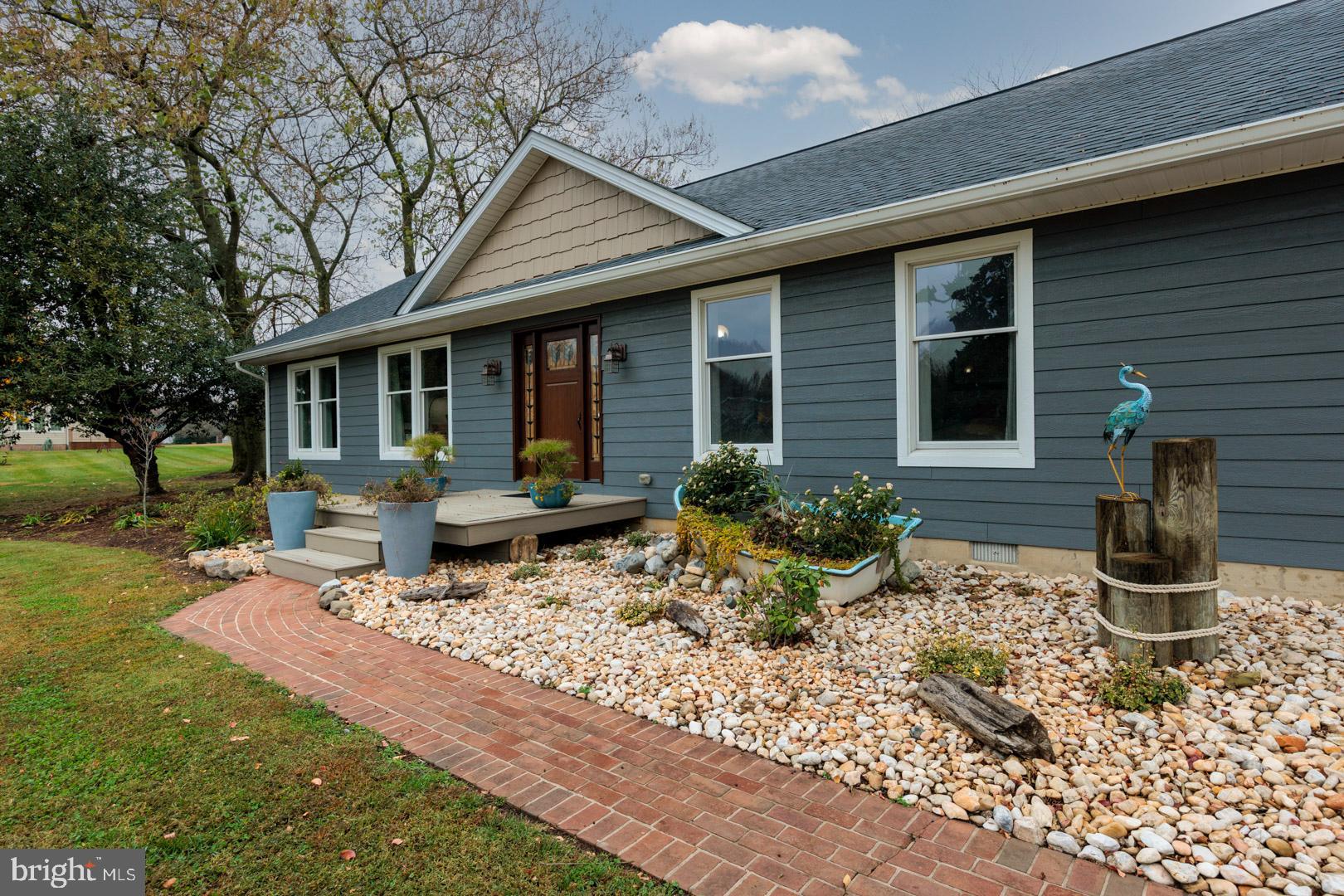 KINNAIRDS POINT - Residential