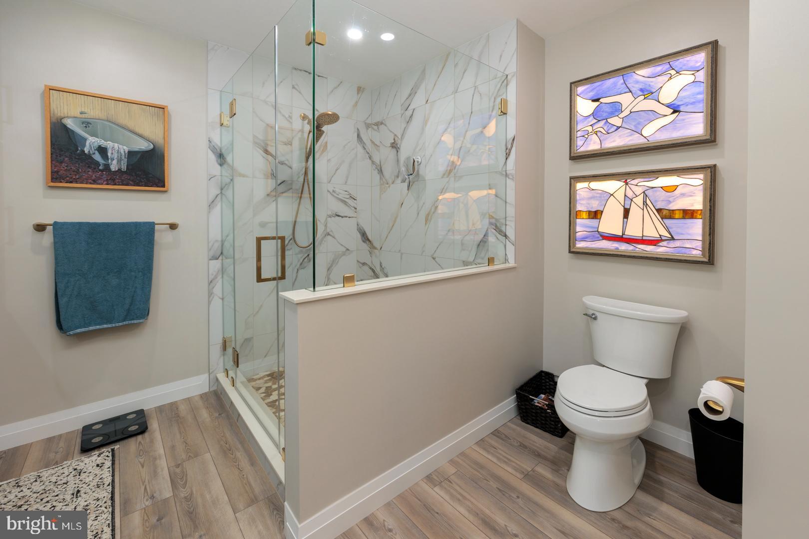 KINNAIRDS POINT - Residential