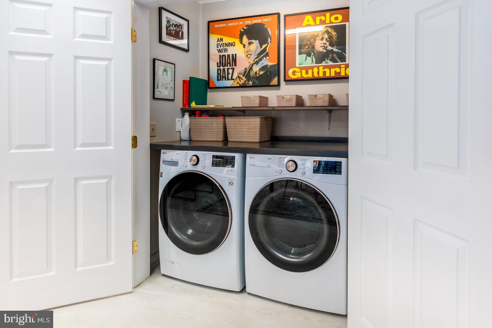 KINNAIRDS POINT - Residential