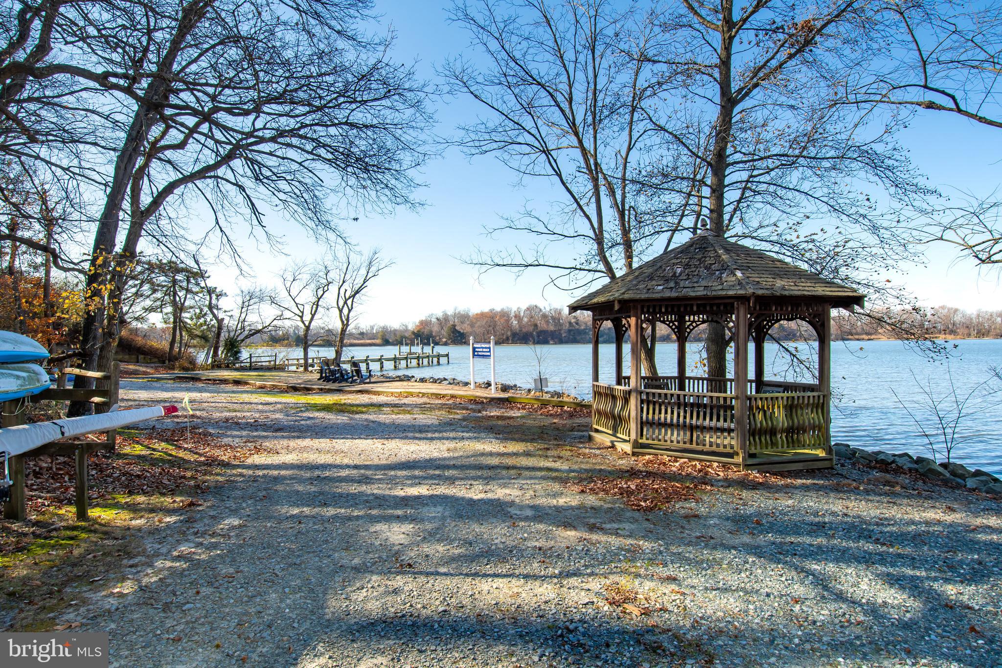 KINNAIRDS POINT - Residential