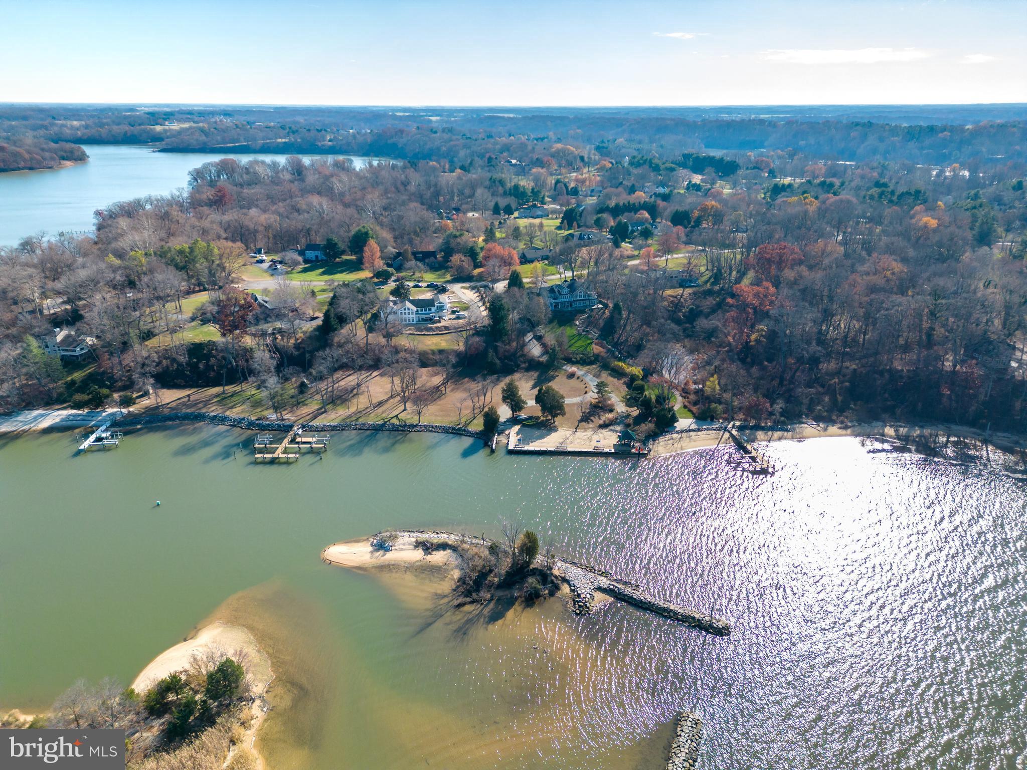 KINNAIRDS POINT - Residential