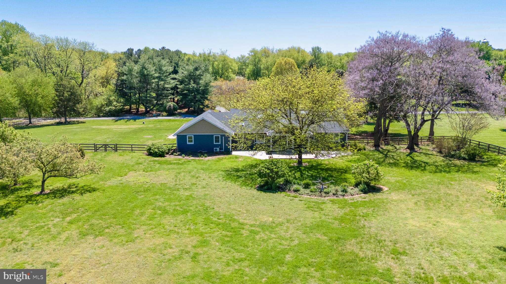 KINNAIRDS POINT - Residential