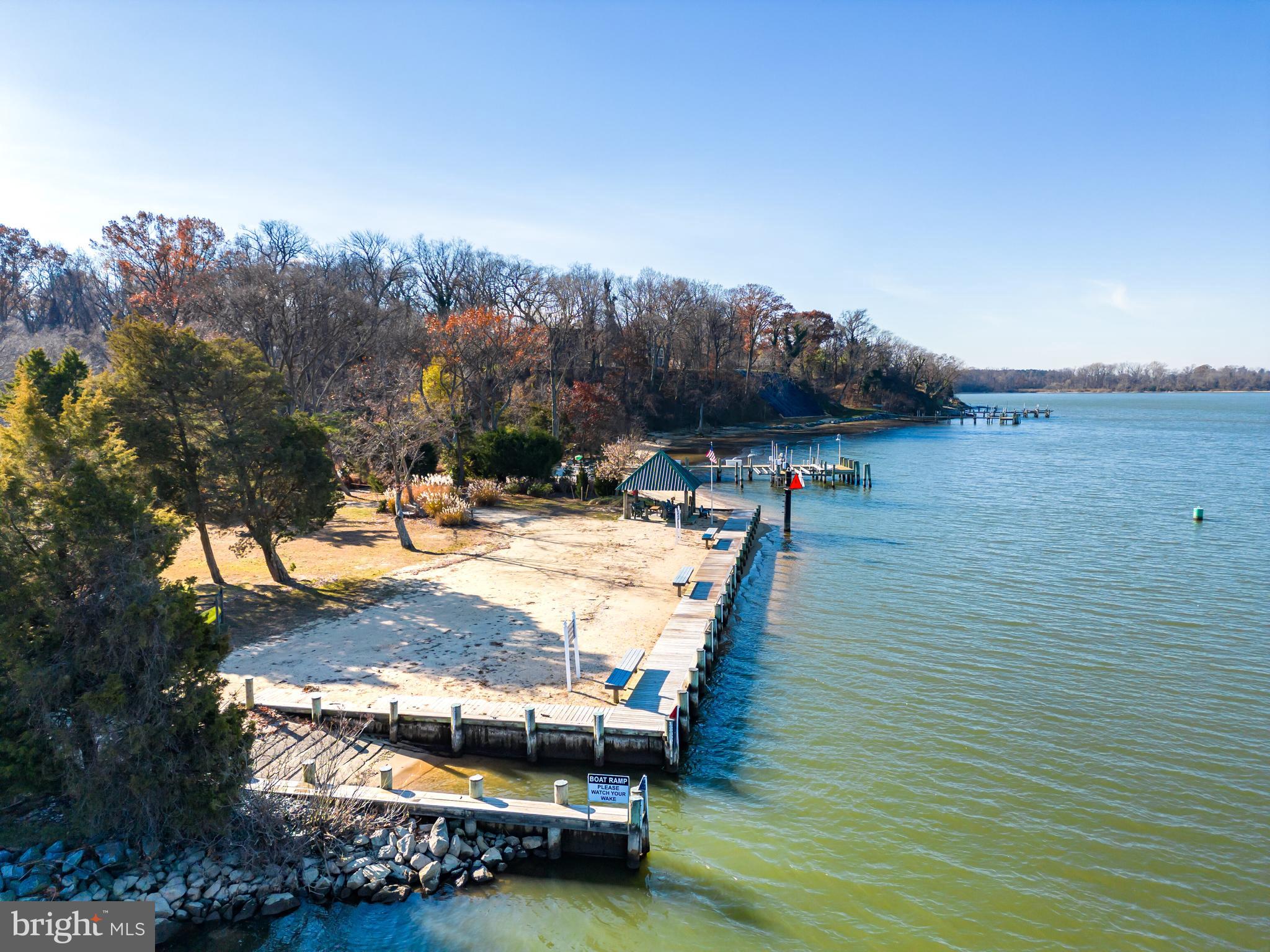 KINNAIRDS POINT - Residential