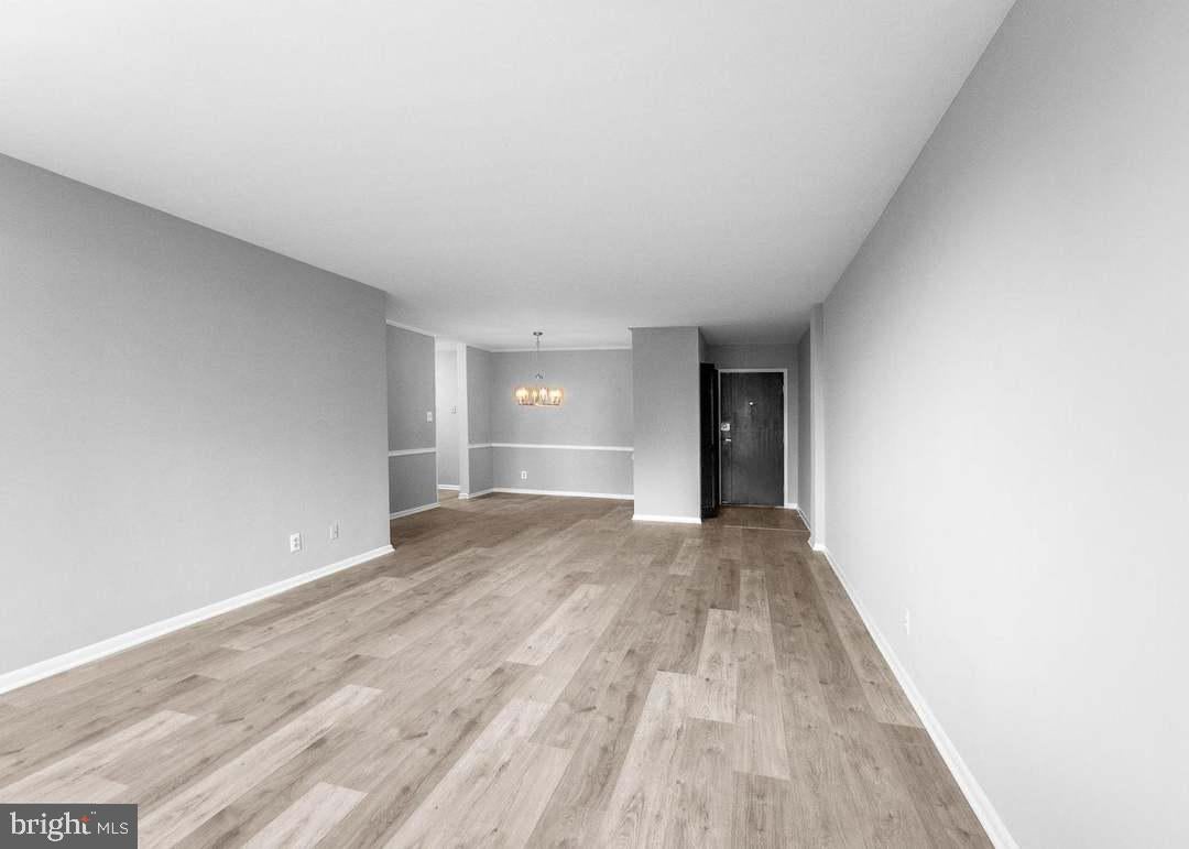 4977 BATTERY LANE 807
