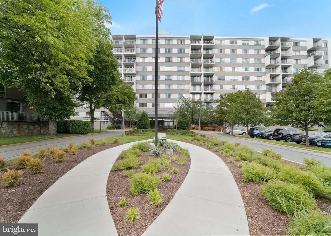 4977 BATTERY LANE 807