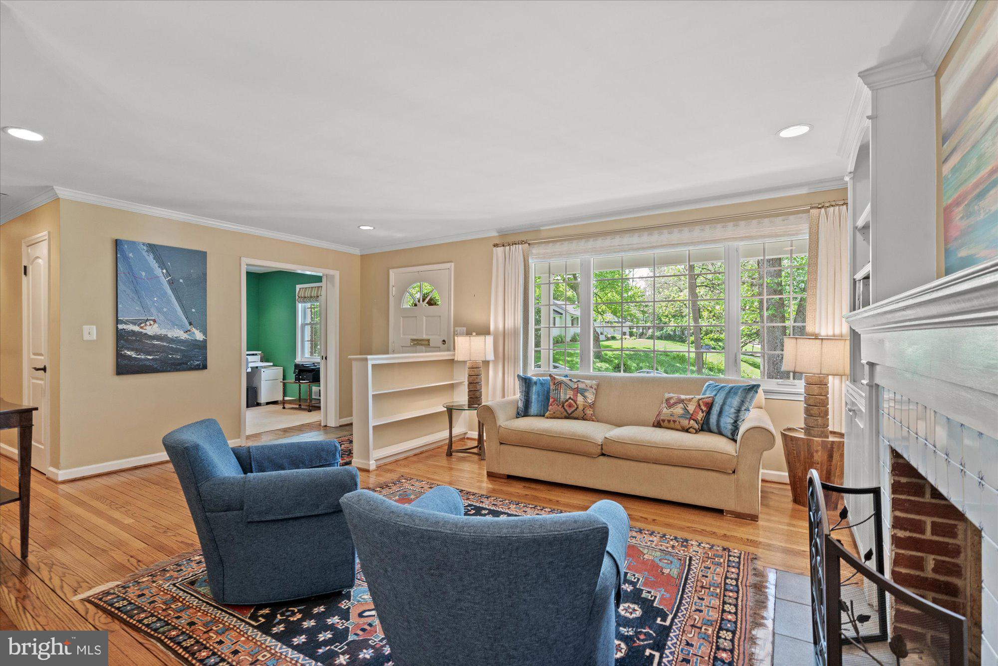 WELLINGTON HEIGHTS - Residential