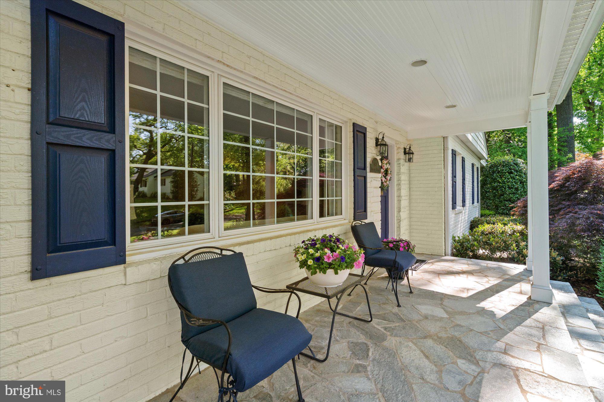 WELLINGTON HEIGHTS - Residential