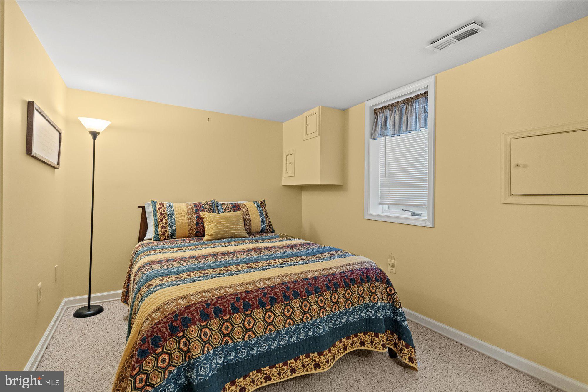 WELLINGTON HEIGHTS - Residential