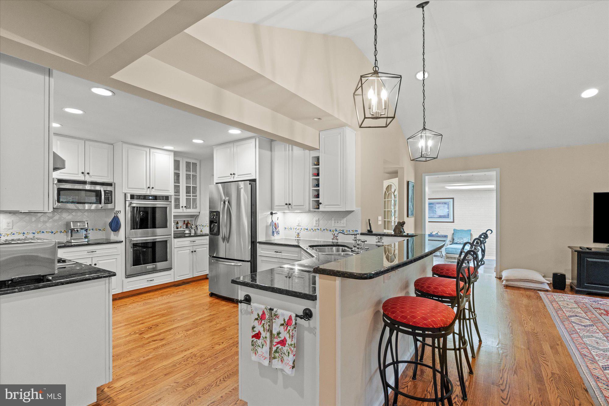 WELLINGTON HEIGHTS - Residential