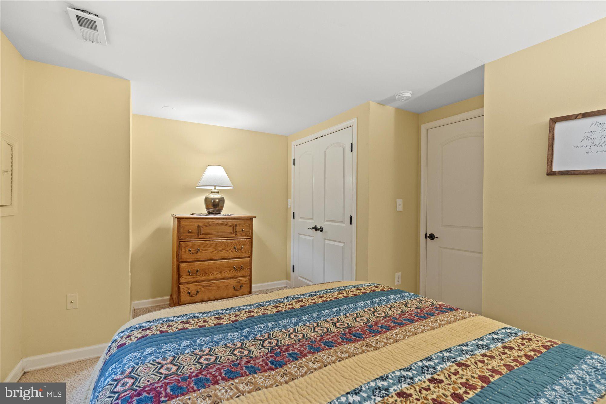 WELLINGTON HEIGHTS - Residential