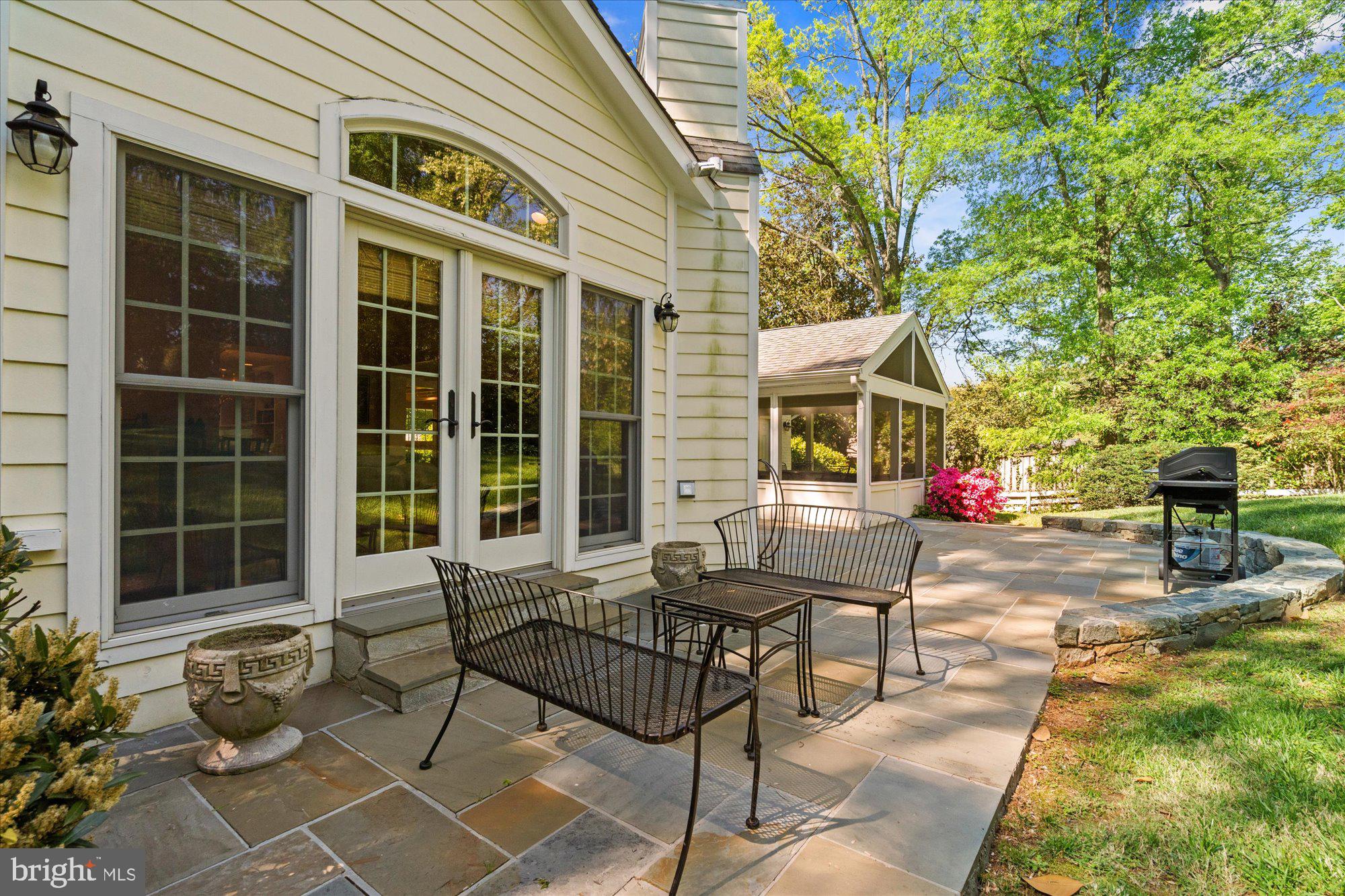 WELLINGTON HEIGHTS - Residential