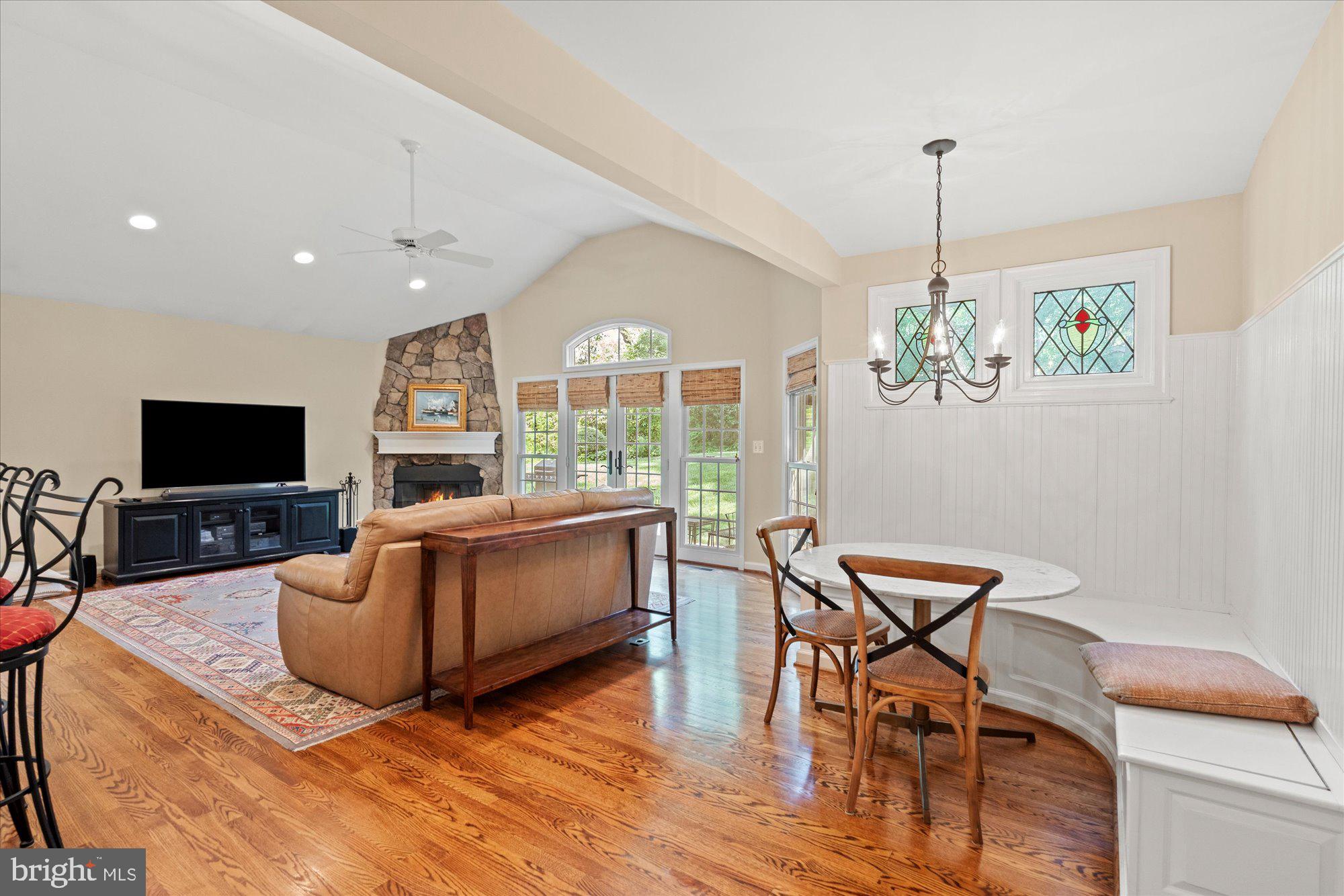 WELLINGTON HEIGHTS - Residential