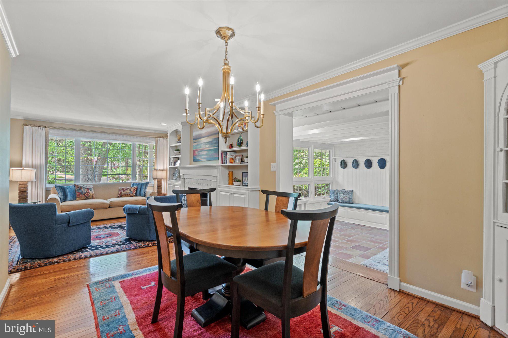 WELLINGTON HEIGHTS - Residential