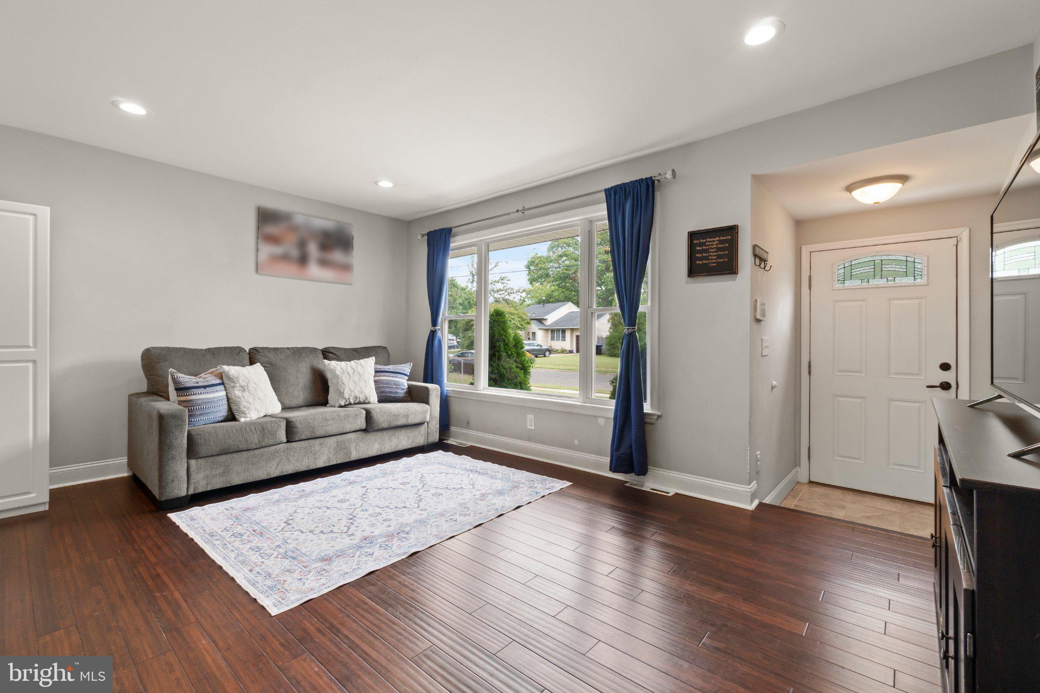 36 RICHARDS AVENUE