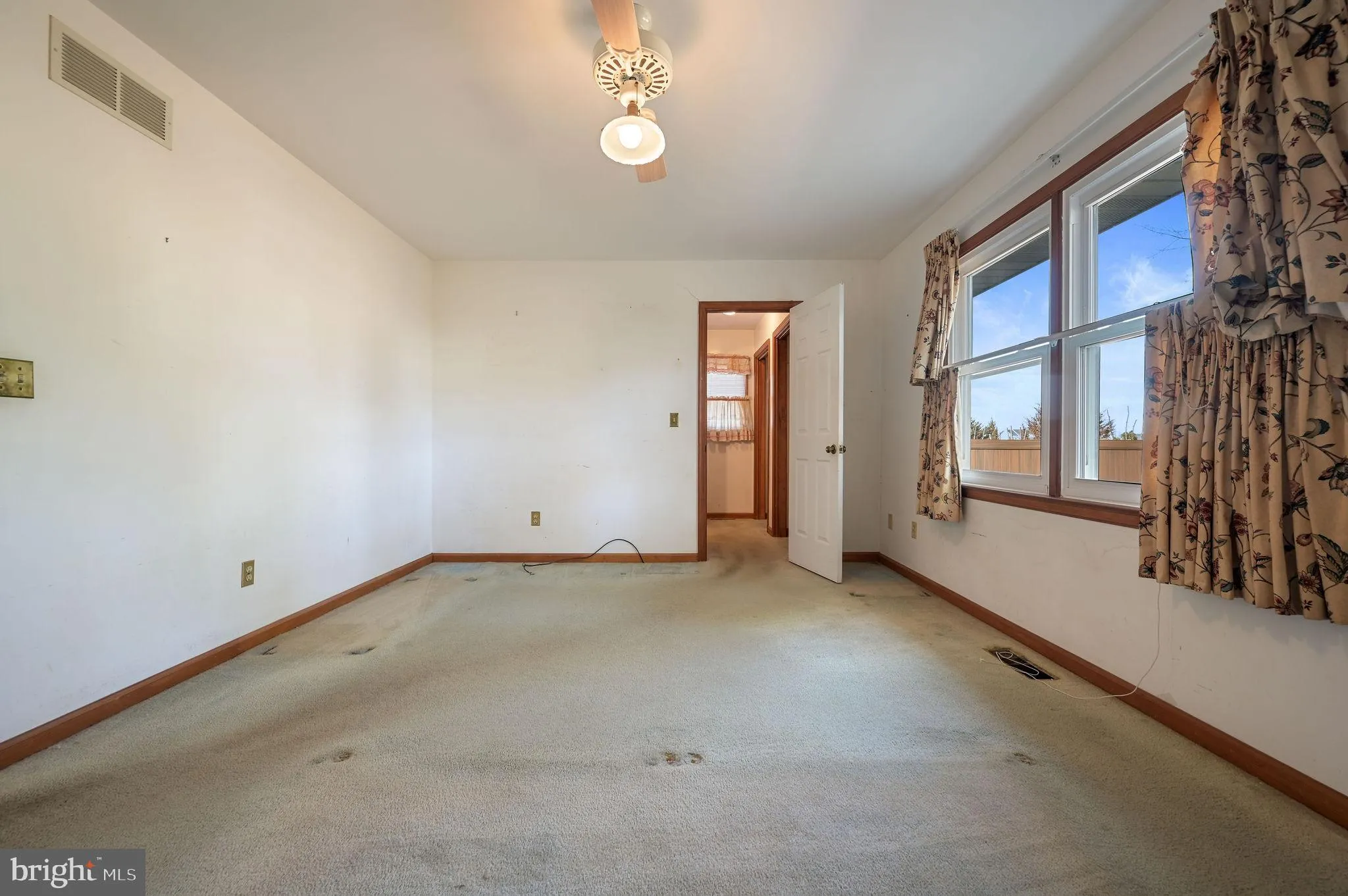 Lewes, Delaware 19958, United States, 3 Bedrooms Bedrooms, ,2 BathroomsBathrooms,Residential,Contingent,9336